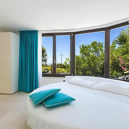 Iside كونفيرسانو